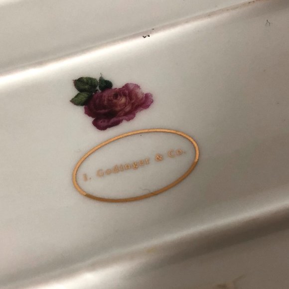 I Godinger & Co Embossed Rose Loaf Vanity Tray Floral Roses 15 Inch - Picture 5 of 5